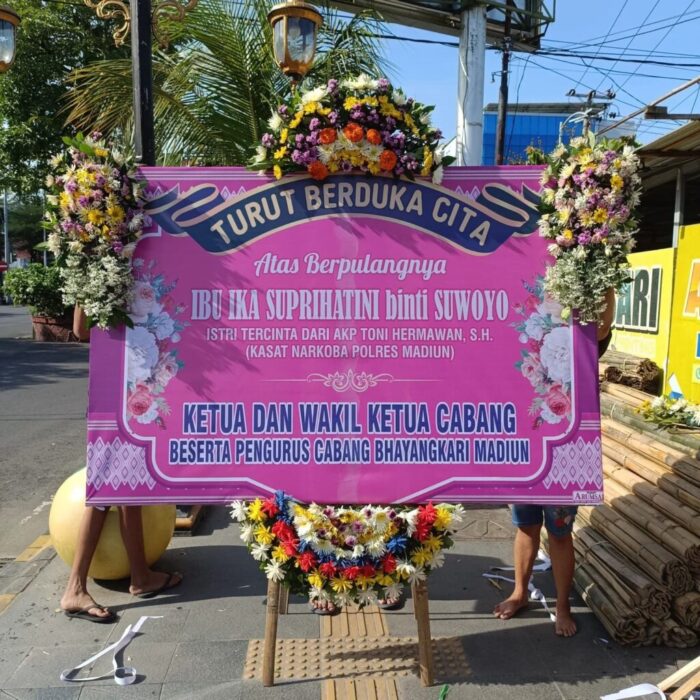 Bunga Papan Duka Cita